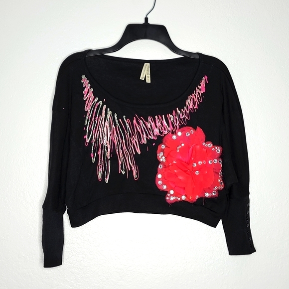 Cropped Black top customized paint and rose - Picture 1 of 7